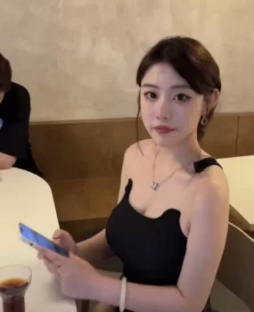 龙岗女神新人下海服务-椰子（热）