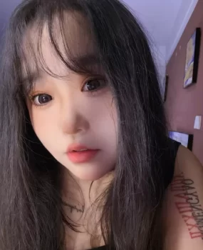 未央微胖小嫩妹