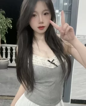 松江水多翘臀嫩妹